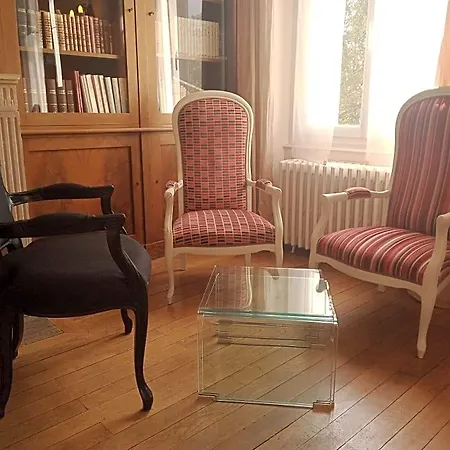 Chateau Du Breuil Nyaraló