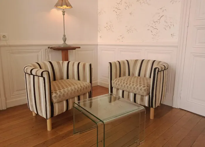 別荘 Chateau Du Breuil *